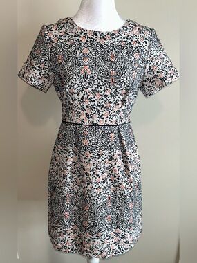 H&M Short Sleeve Printed Mini Dress in Ivory, Black and Coral